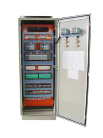 　　PLC控制系統(tǒng)易于實現(xiàn)各設(shè)備的邏輯關(guān)系控制，性能穩(wěn)定可靠，可擴展性強，便于調(diào)整和更改，是自動控制系統(tǒng)中的主流控制方式。我公司成熟應(yīng)用德國西門子、日本三菱、歐姆龍、富士、法國施耐德、美國AB、韓國LG等著名廠商的PLC技術(shù)，在PLC控制技術(shù)領(lǐng)域處于國內(nèi)先進(jìn)水平。應(yīng)用場合：自動化物流傳輸、起重、提升;自動化流水生產(chǎn)線、恒壓供水系統(tǒng)等。